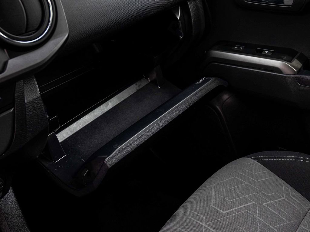 Used 2023 Toyota Tacoma TRD Off-Road w/ Black Out Package (TMS) image 19