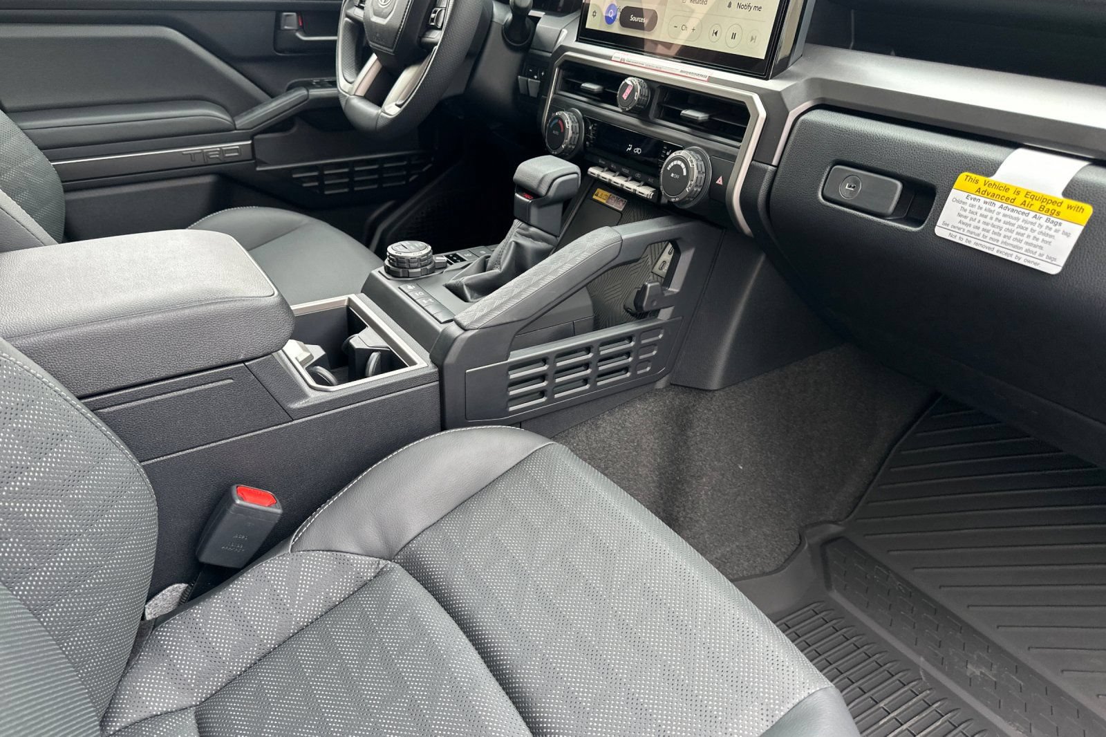 New 2026 Toyota 4Runner TRD Off-Road Premium w/ Tow Technology Package AWD/4WD image 18