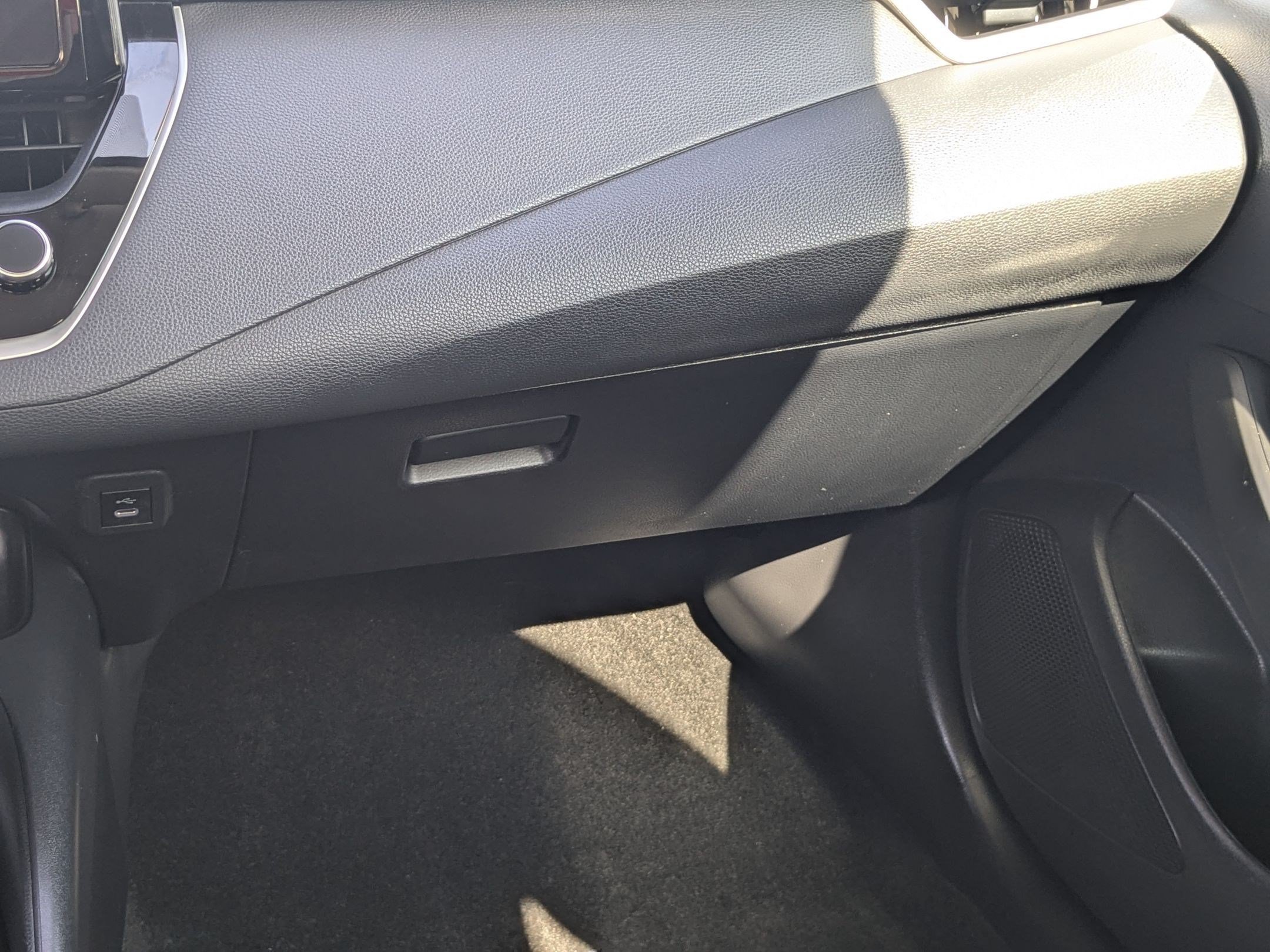 Used 2024 Toyota Corolla LE FWD image 29