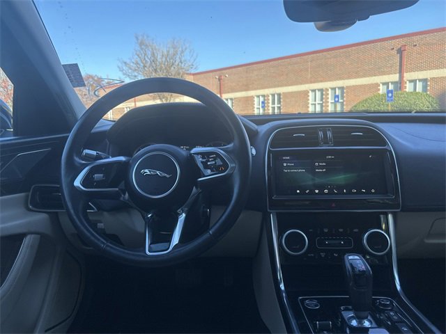 Used 2020 Jaguar XE S image 9