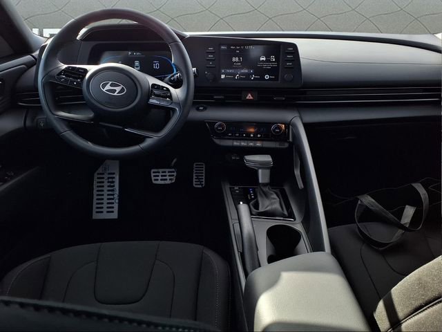 New 2026 Hyundai Elantra Sport image 16