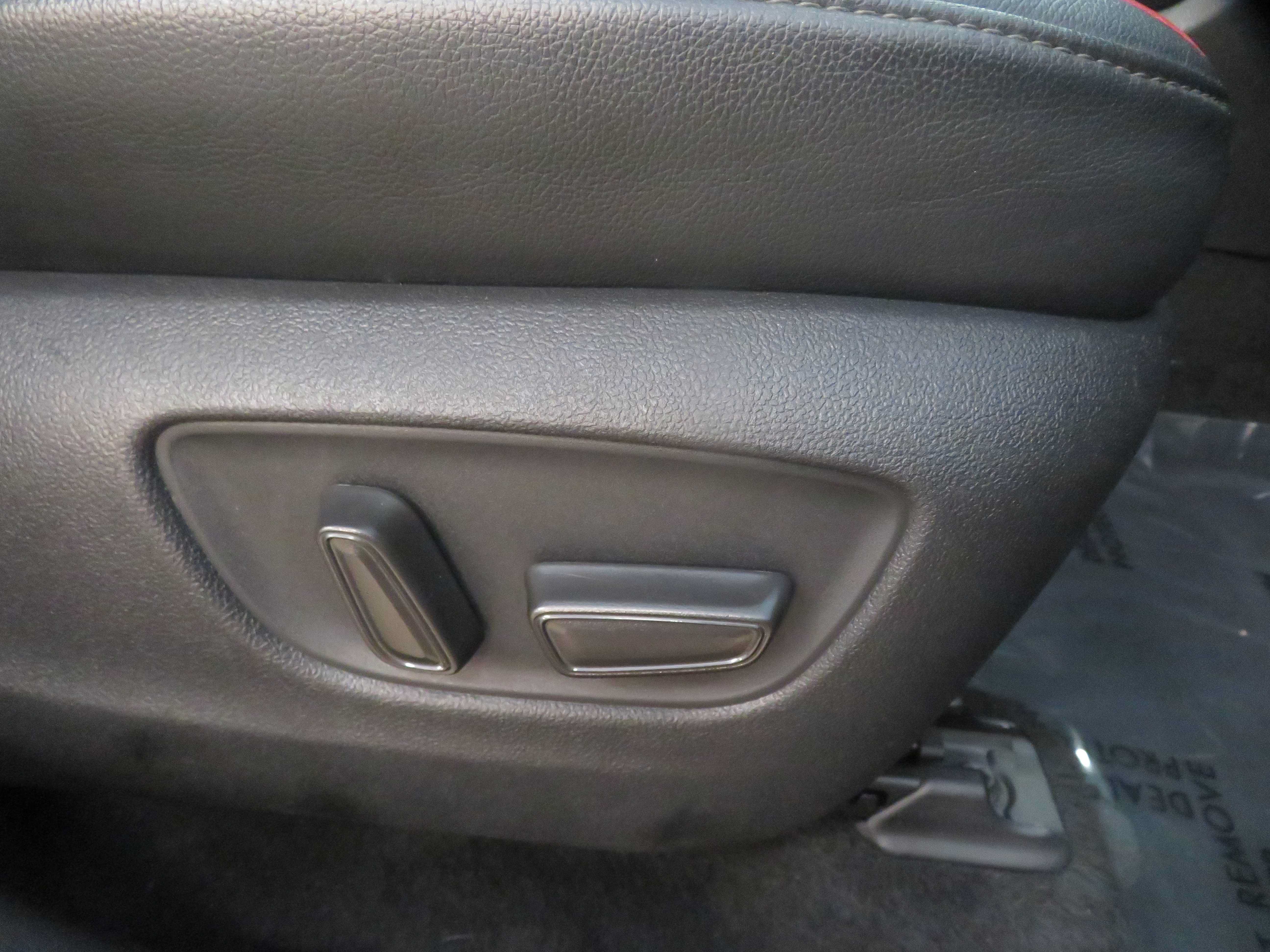Used 2021 Toyota Highlander XSE AWD/4WD image 31