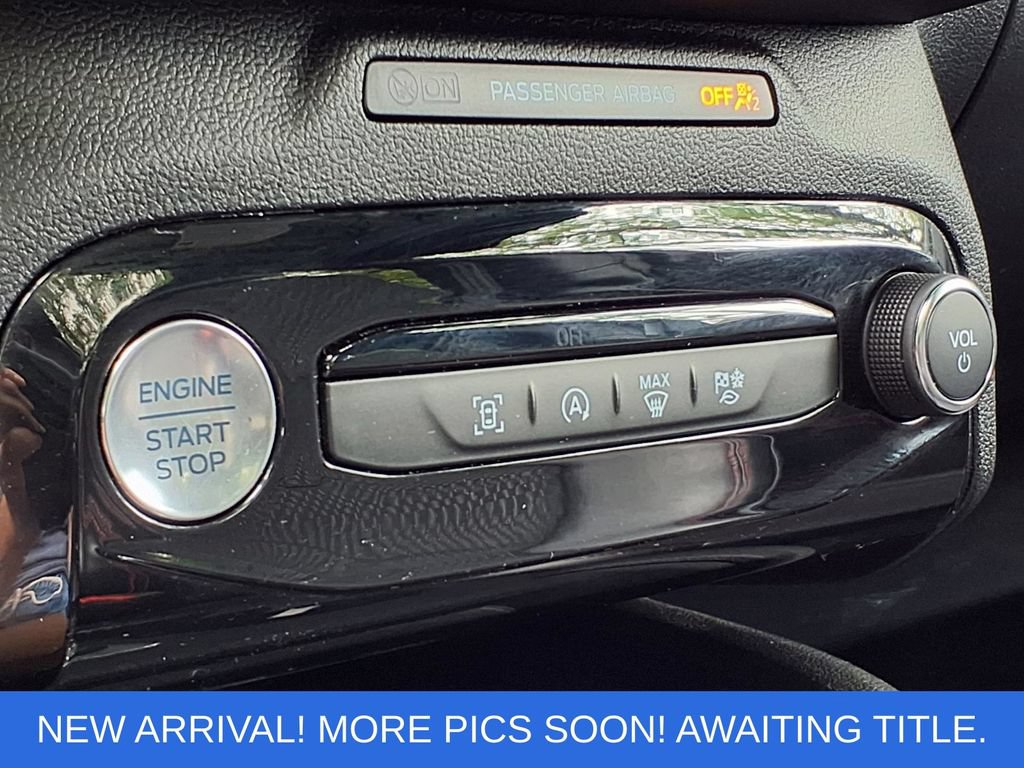 Certified 2024 Ford Escape ST-Line w/ Tech Pack #1 AWD/4WD image 15