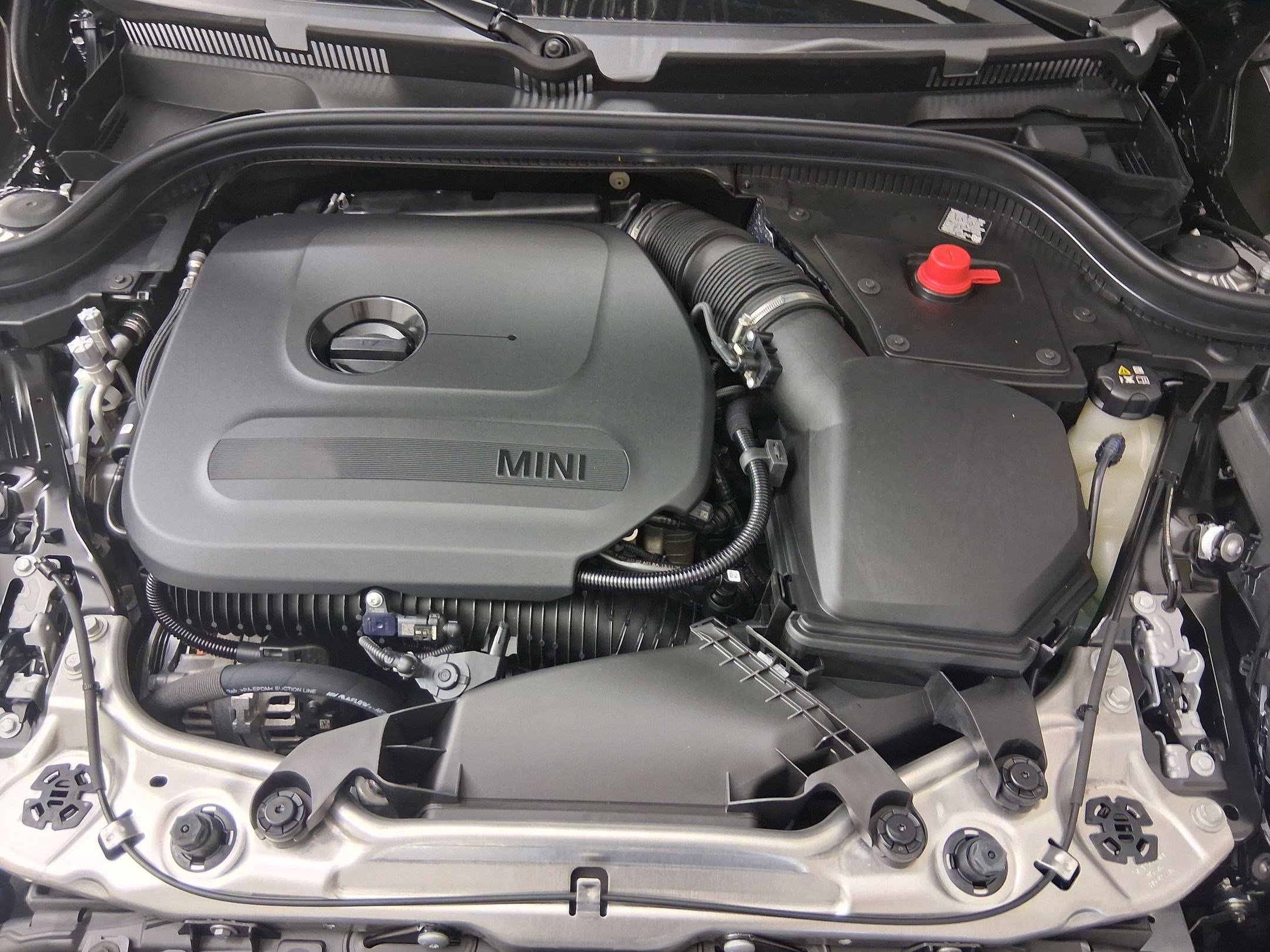 New 2026 MINI Cooper 2-Door Hardtop image 26