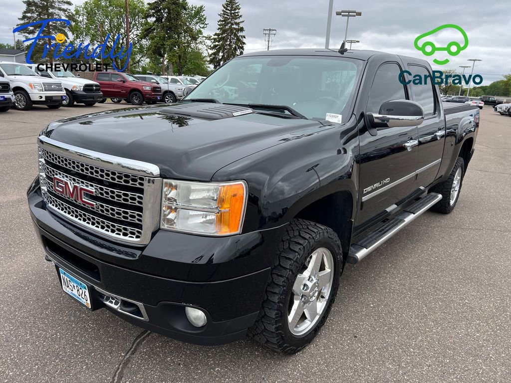 Used 2013 GMC Sierra 2500 Denali w/ Suspension Package, Off-Road AWD/4WD image 1