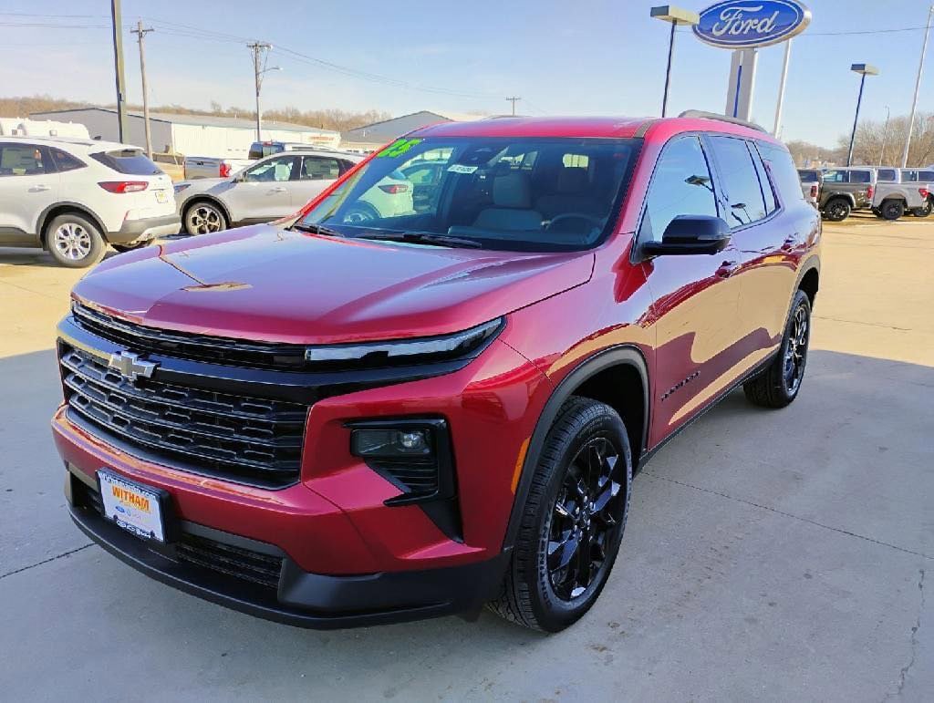 New 2025 Chevrolet Traverse LT w/ Midnight/Sport Edition AWD/4WD image 4