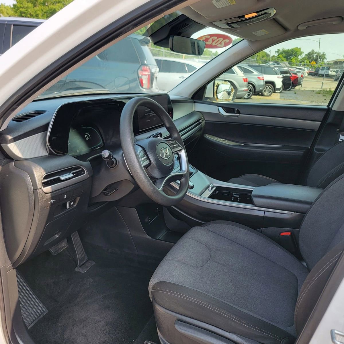 Used 2023 Hyundai Palisade SE image 8