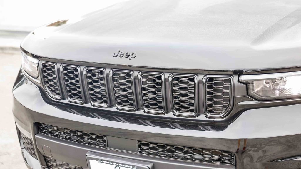 New 2025 Jeep Grand Cherokee L Limited w/ Black Appearance Package image 6