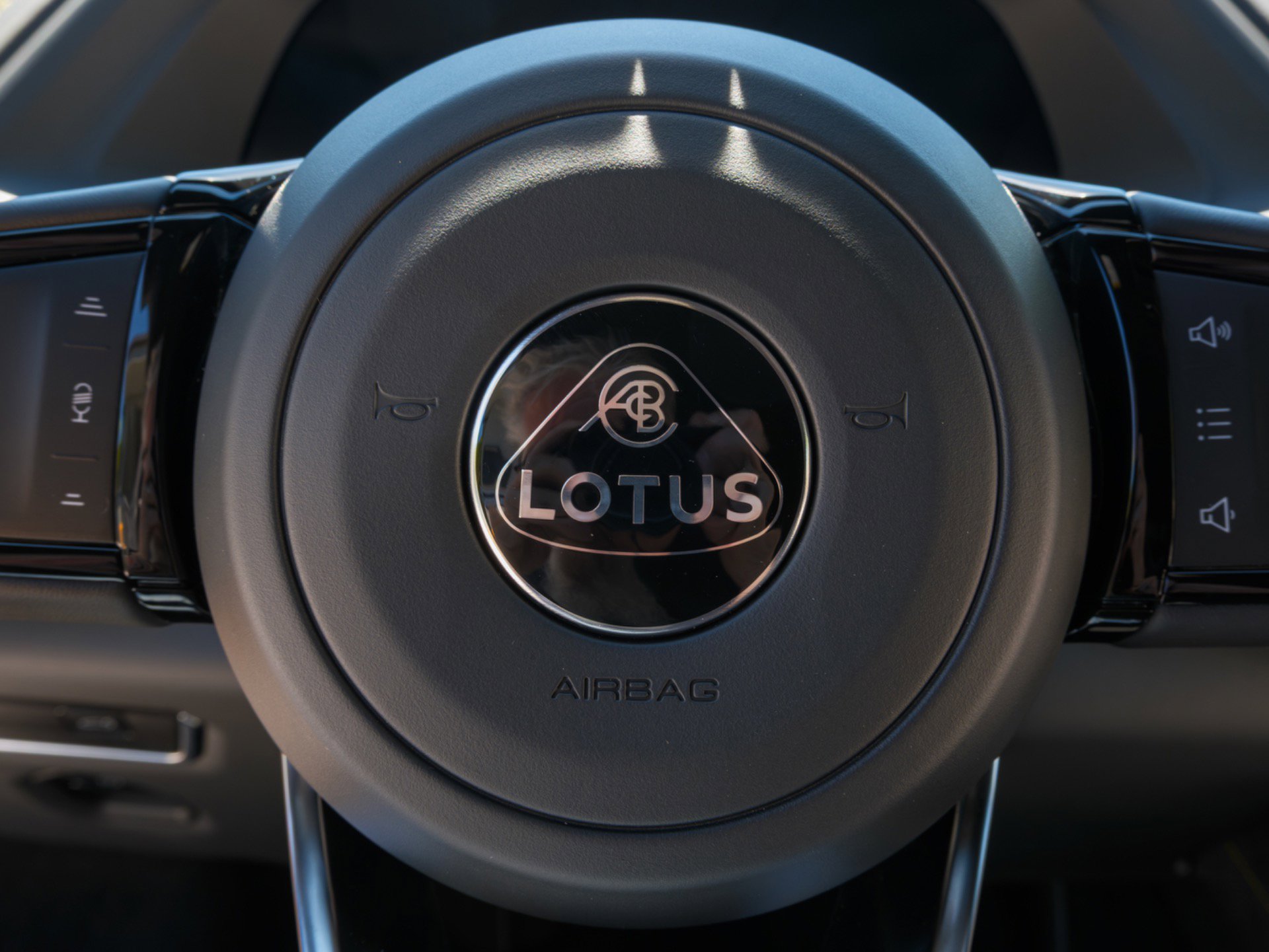 Used 2024 Lotus Emira First Edition image 28