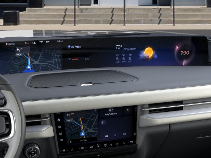 New 2026 Lincoln Navigator L Premier AWD/4WD image 14
