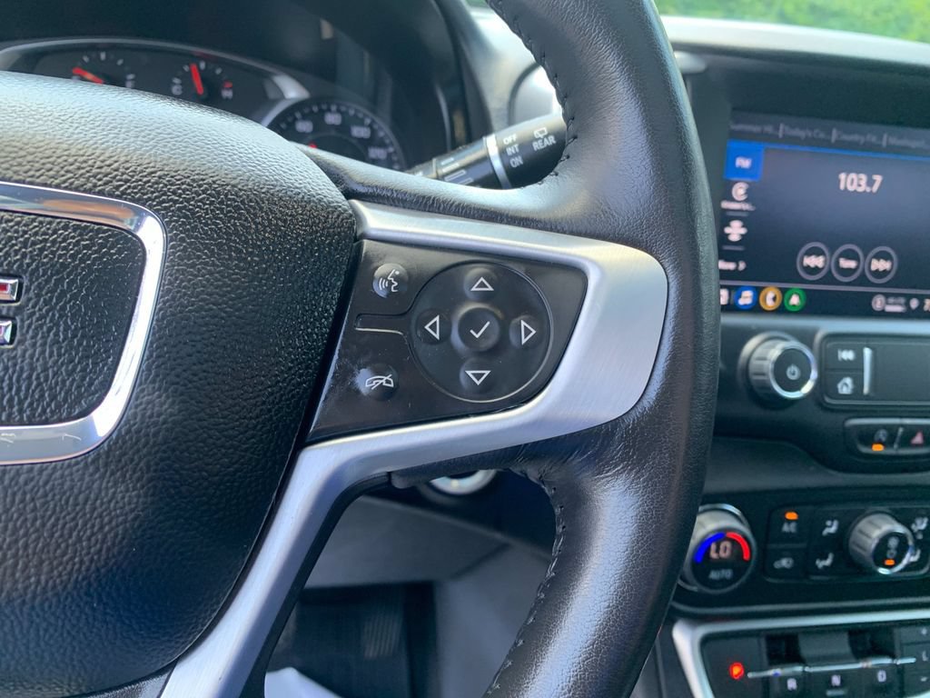 Used 2022 GMC Terrain SLT w/ Infotainment Package II AWD/4WD image 30