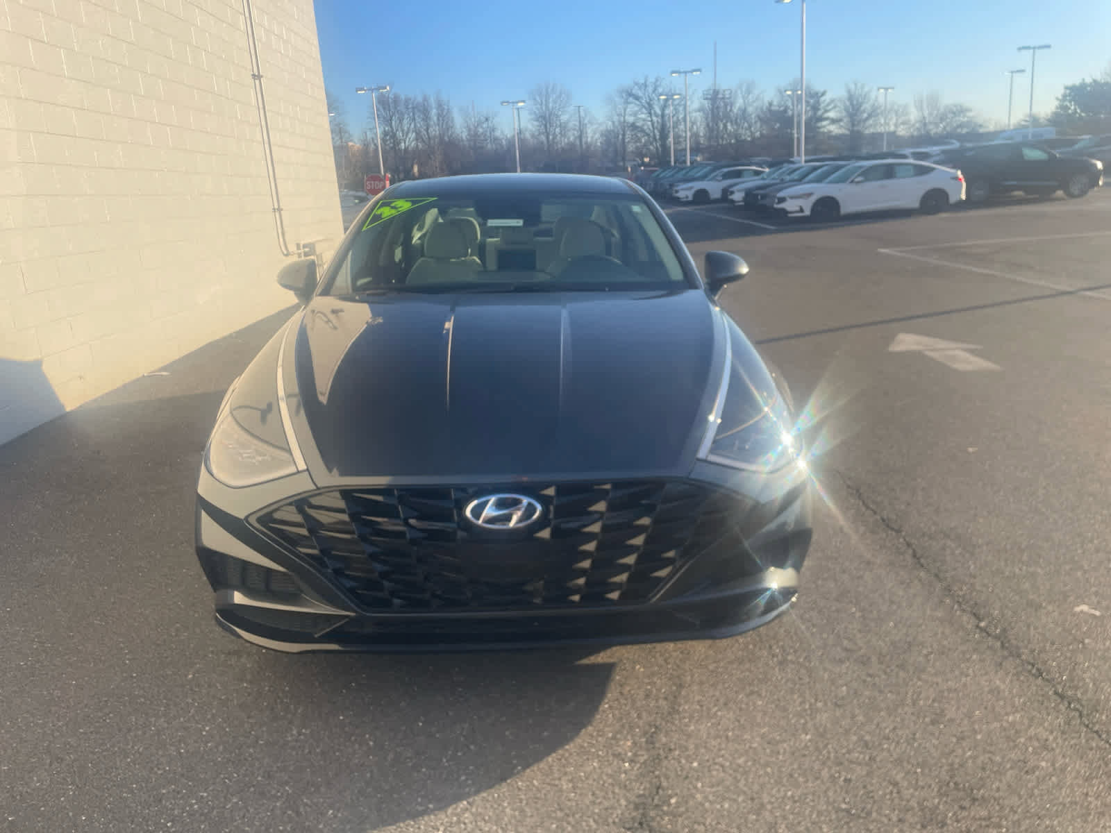 Used 2023 Hyundai Sonata SEL FWD image 2