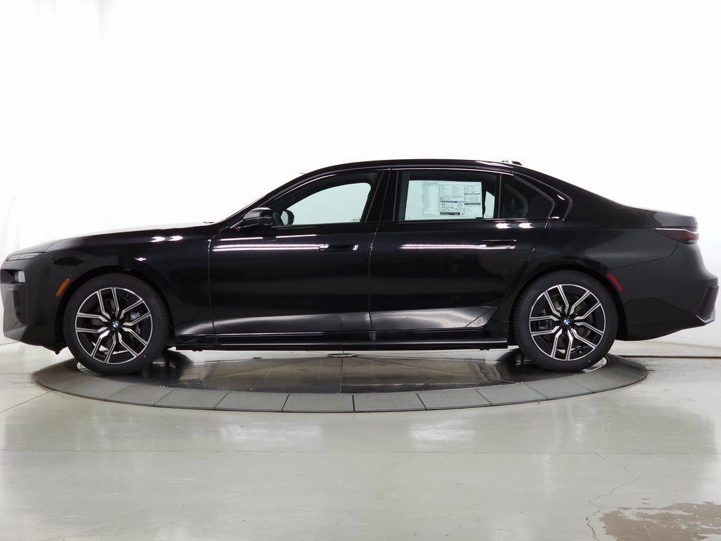 Used 2025 BMW i7 eDrive50 w/ M Sport Package image 4