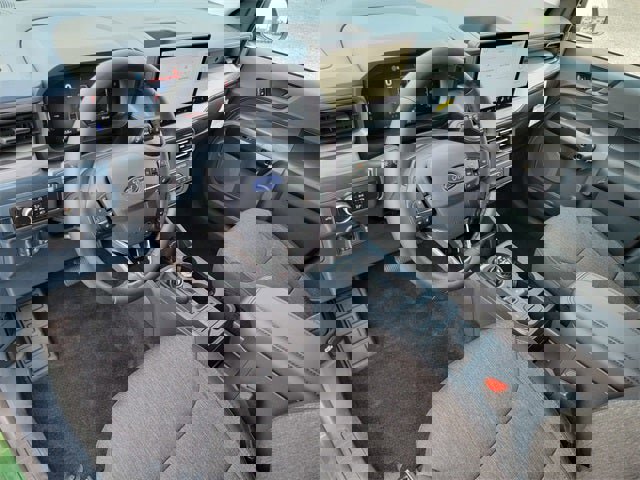 New 2025 Ford Maverick XLT w/ XLT Luxury Package image 18