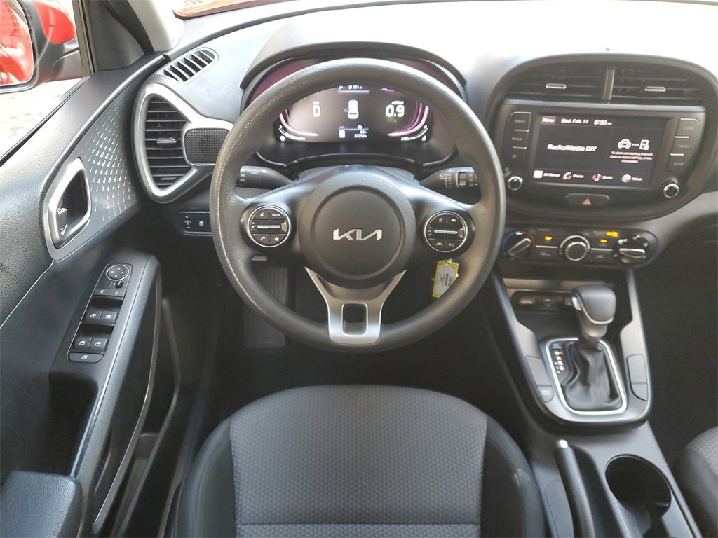 Certified 2024 Kia Soul LX w/ Option Group 015 image 10