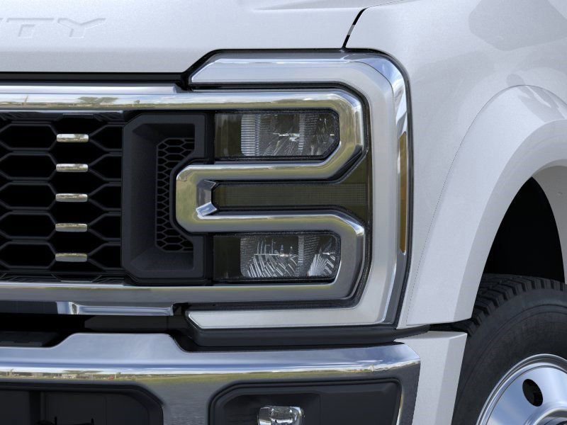 New 2026 Ford F450 Lariat image 18