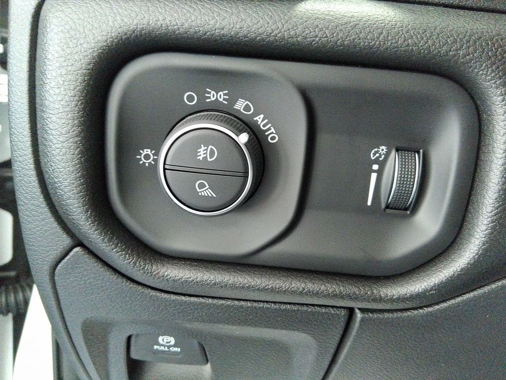 New 2026 RAM 1500 Big Horn AWD/4WD image 14