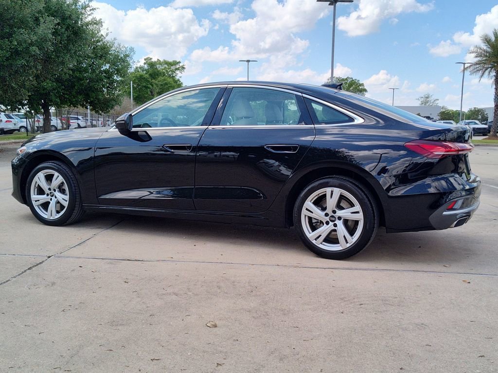 Used 2025 Audi A5 2.0T Premium Plus w/ Premium Plus AWD/4WD image 5