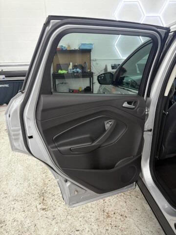 Used 2018 Ford Escape Titanium image 20