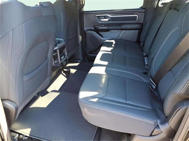 New 2026 RAM 1500 4x4 Crew Cab image 8