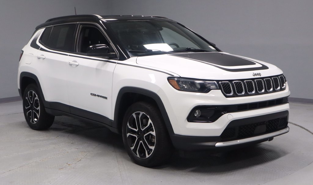 Used 2023 Jeep Compass Limited w/ Mopar Graphics Package