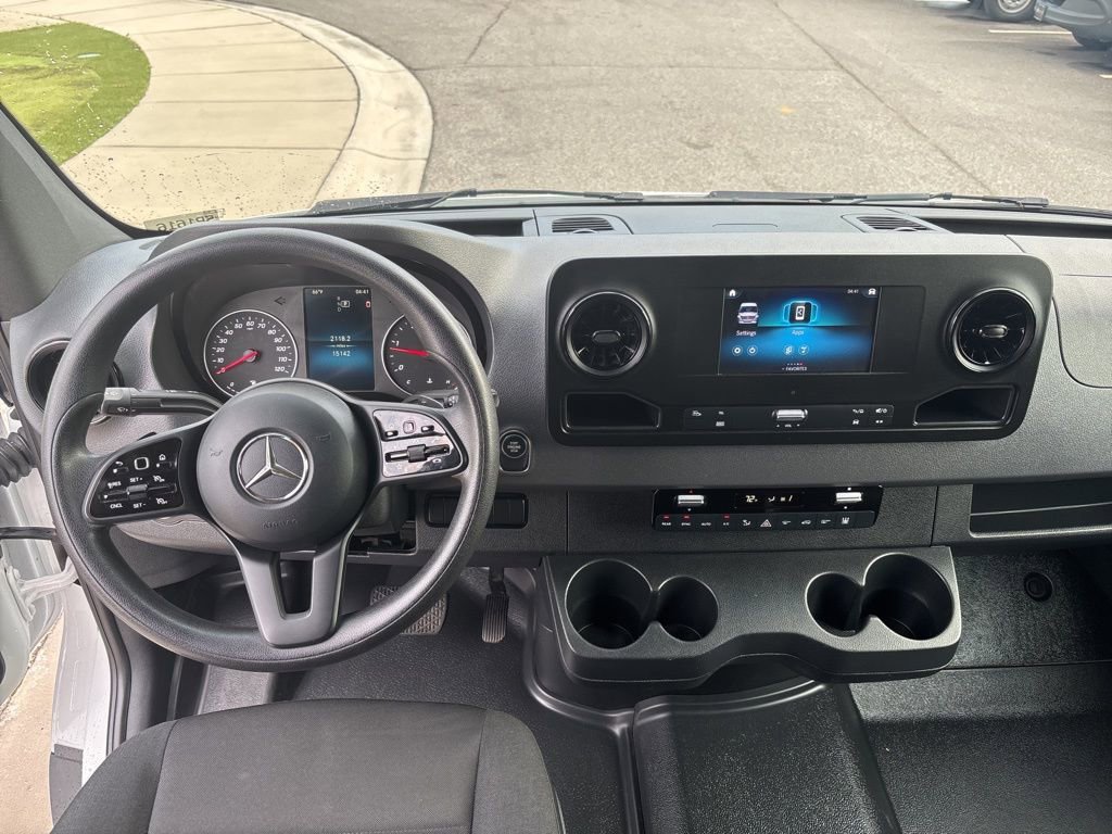 Used 2024 Mercedes-Benz Sprinter 2500 image 48
