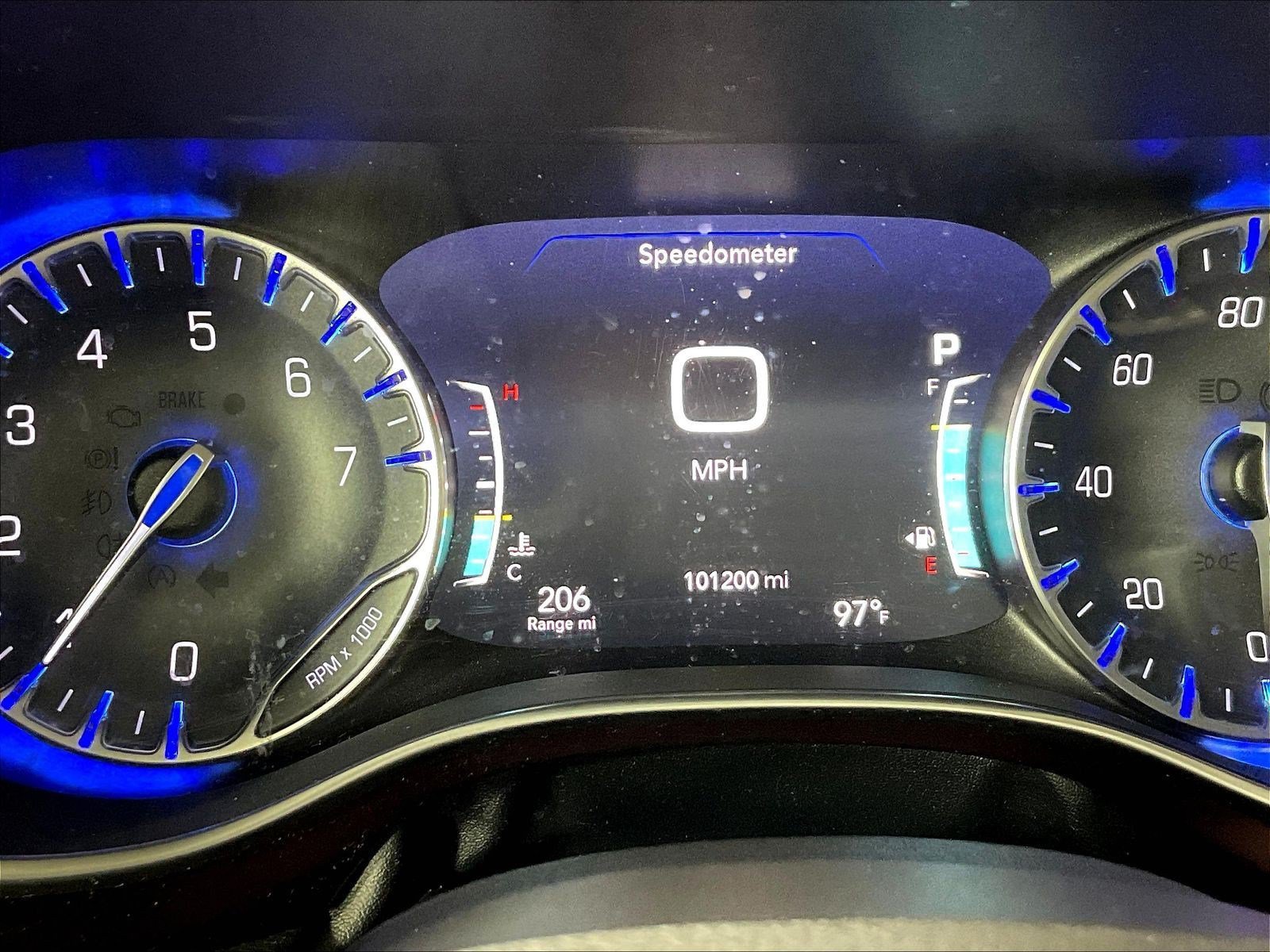 Used 2018 Chrysler Pacifica Limited FWD image 14