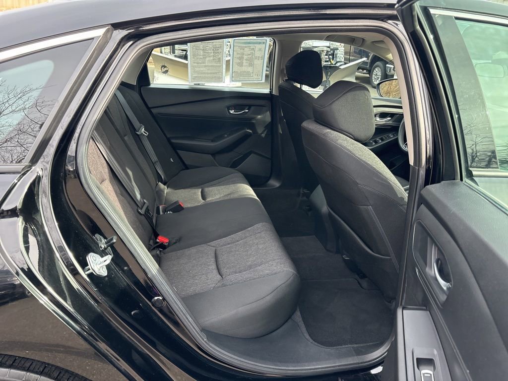 Used 2023 Honda Accord EX image 25