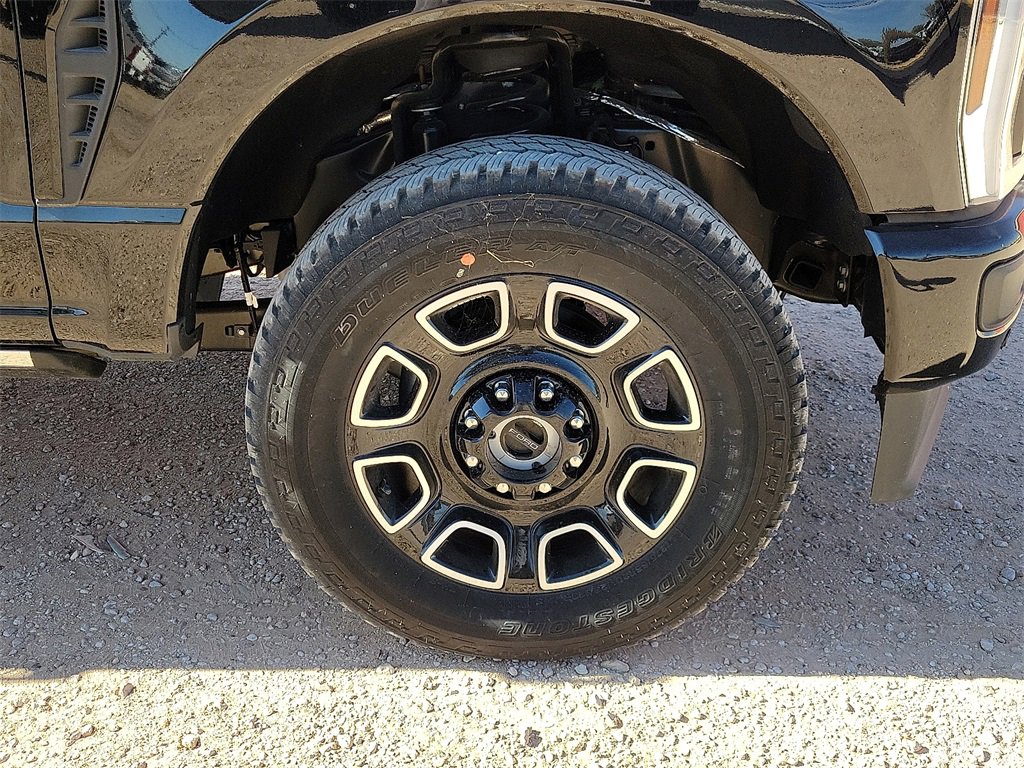 New 2025 Ford F250 Platinum image 14