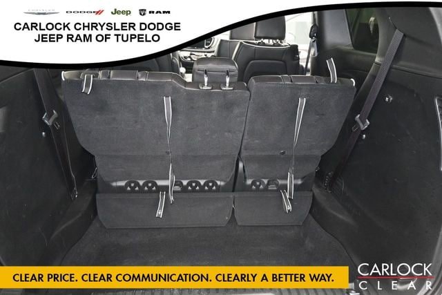 Used 2026 Chrysler Pacifica Limited FWD image 31