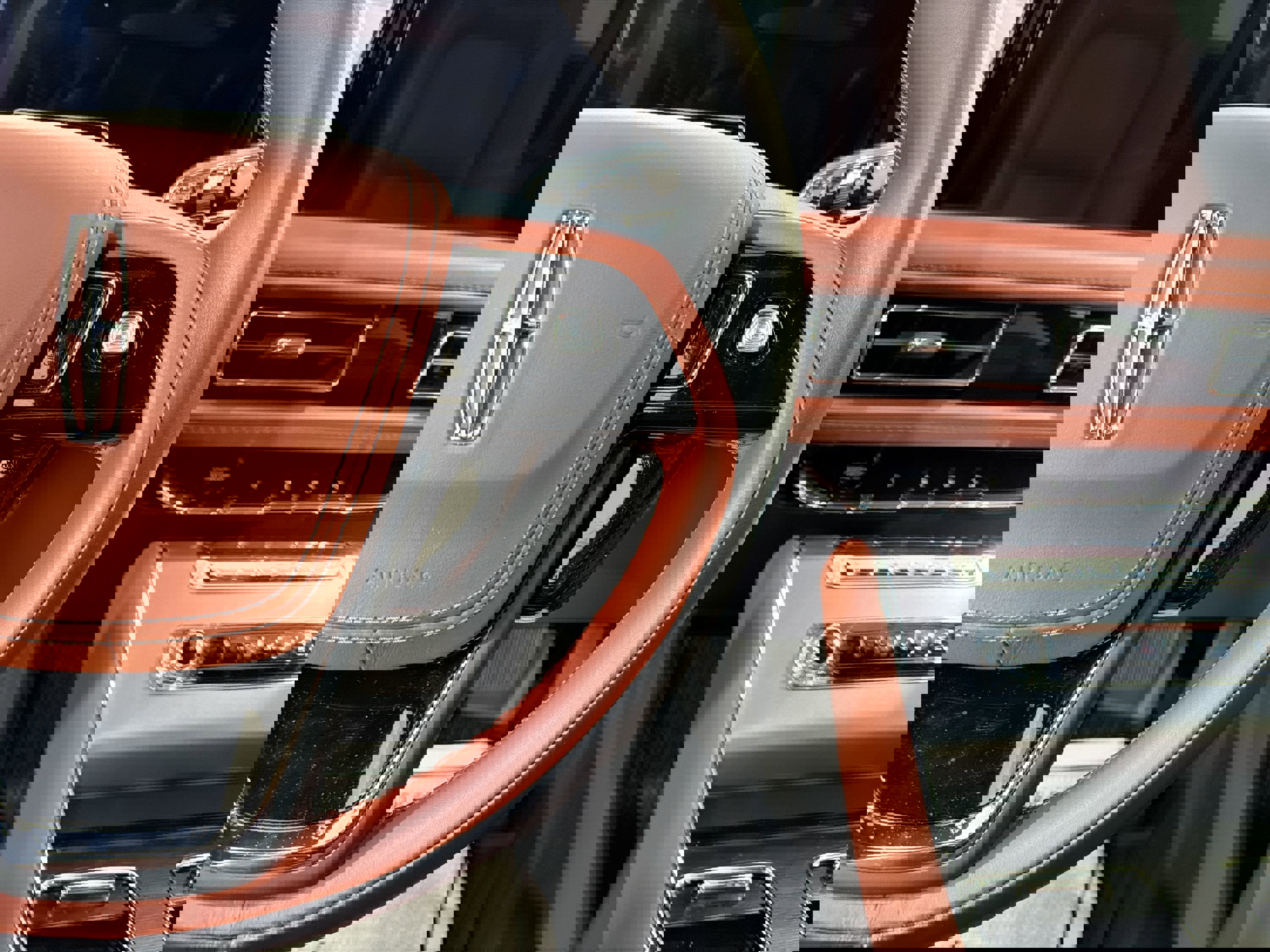 Used 2025 Lincoln Aviator Reserve w/ Illumination Package image 15