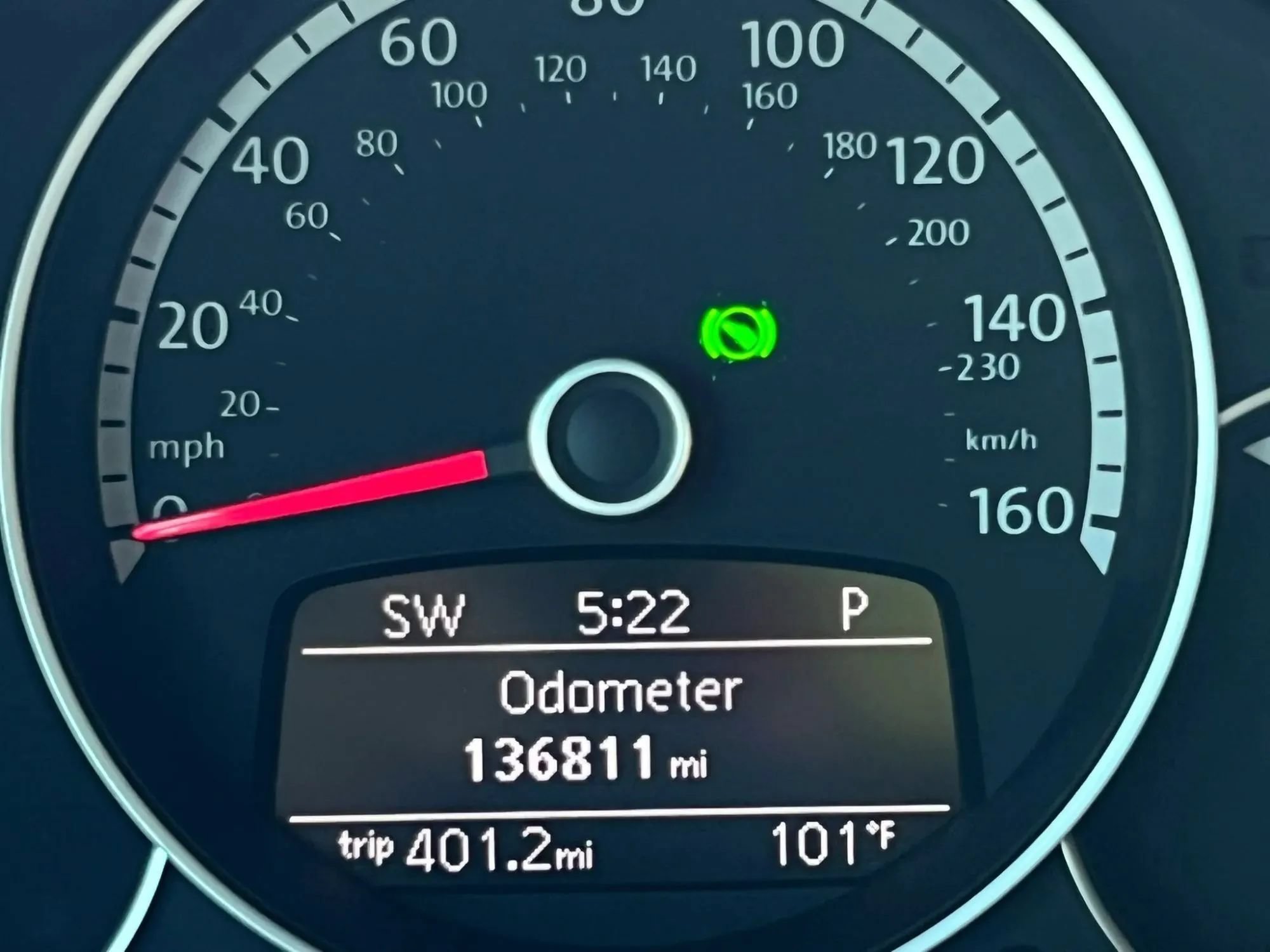 Used 2015 Volkswagen Beetle TDI FWD image 9