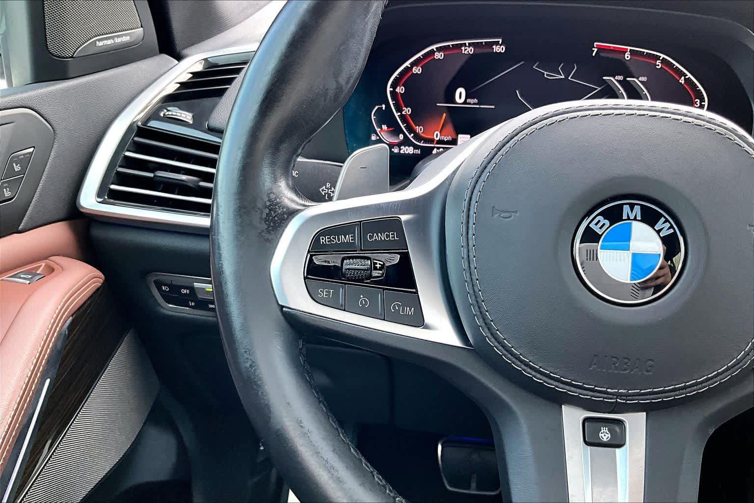 Used 2019 BMW X5 xDrive50i w/ M Sport Package AWD/4WD image 21