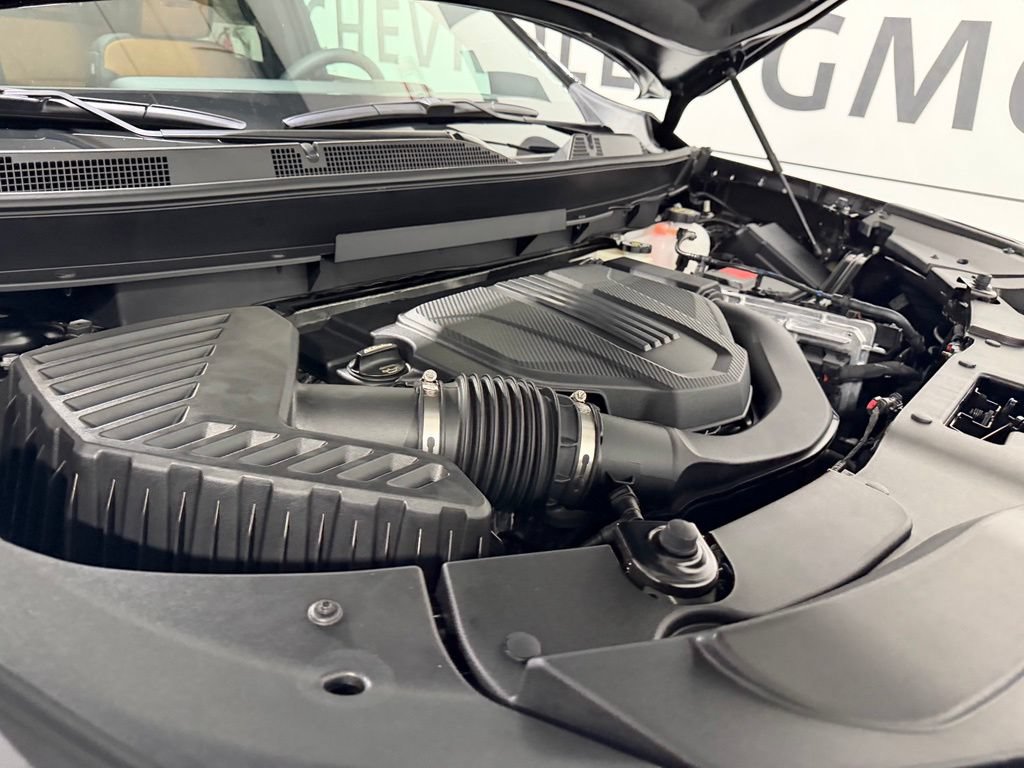 New 2027 Chevrolet Traverse Z71 w/ Enhanced Driving Package AWD/4WD image 5