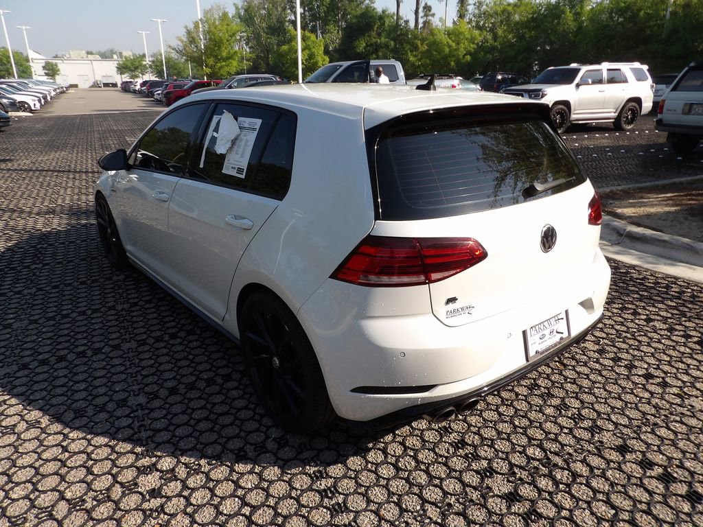 Used 2018 Volkswagen Golf R 4-Door image 8
