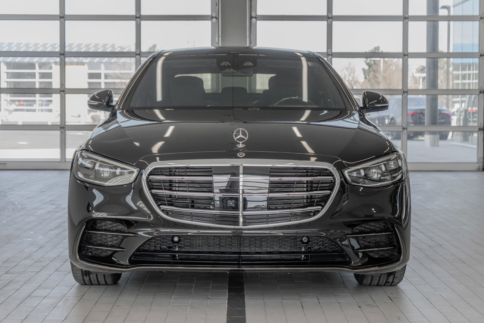 New 2025 Mercedes-Benz S 500 4MATIC image 11