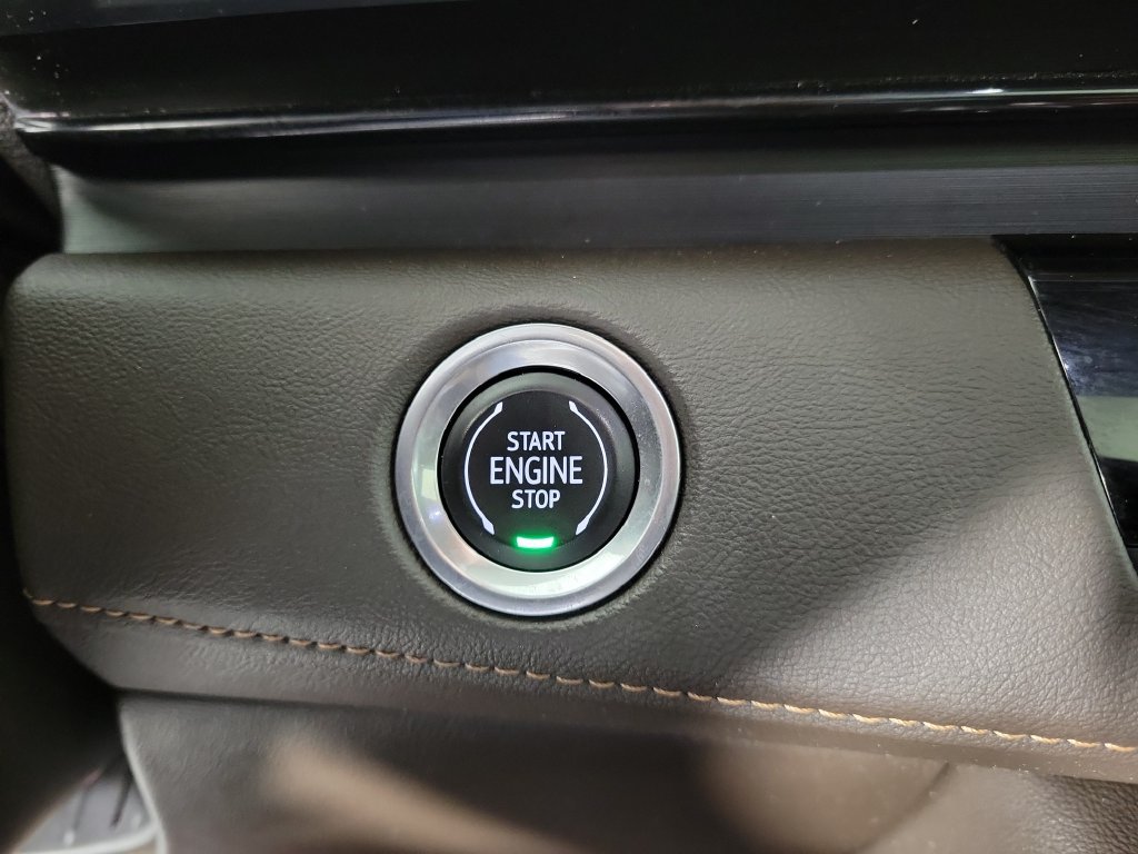 Used 2021 Cadillac Escalade Sport RWD image 34