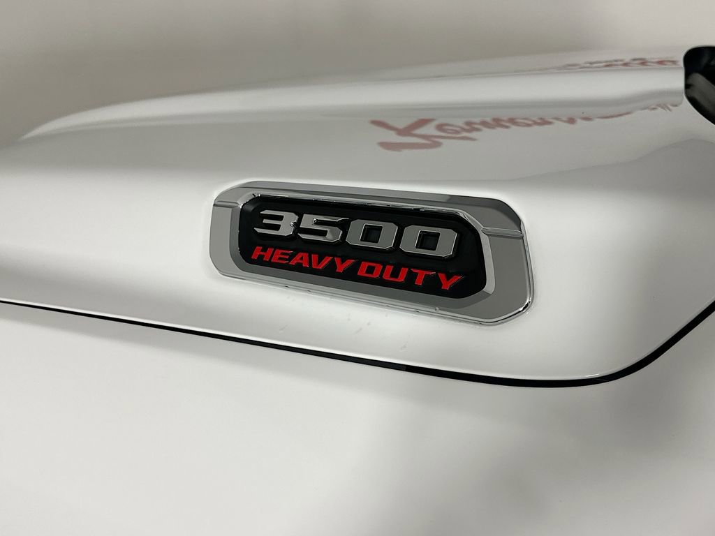 Used 2025 RAM 3500 Laramie image 36
