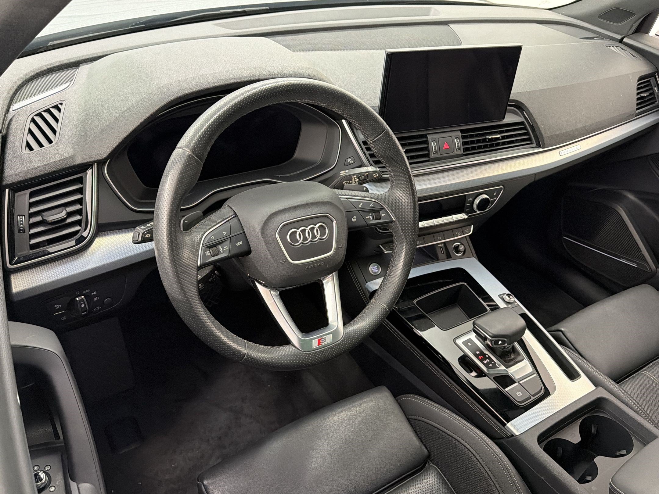 Used 2024 Audi Q5 2.0T Premium Plus w/ Premium Plus Package AWD/4WD image 4