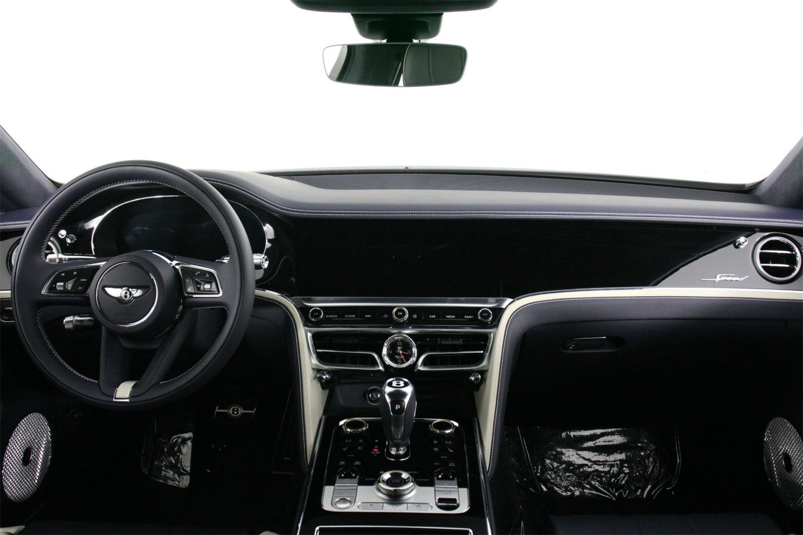 New 2025 Bentley Flying Spur Plug-In Hybrid image 4
