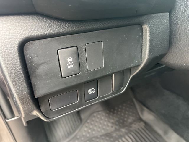 Used 2020 Toyota Tacoma SR image 13
