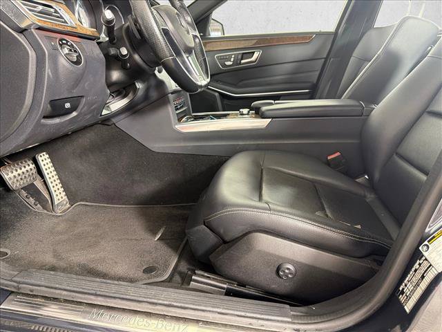 Used 2014 Mercedes-Benz E 350 4MATIC Sedan image 11