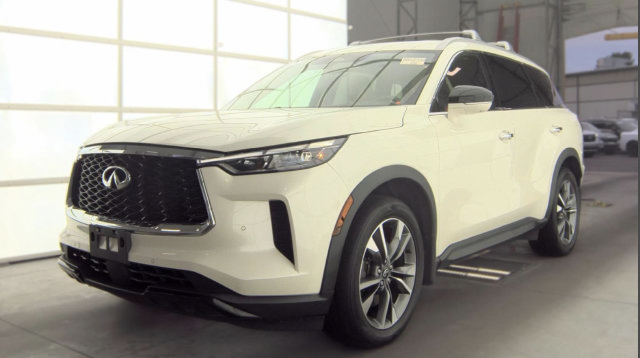 Used 2023 INFINITI QX60 Luxe w/ Cargo Package AWD/4WD image 1