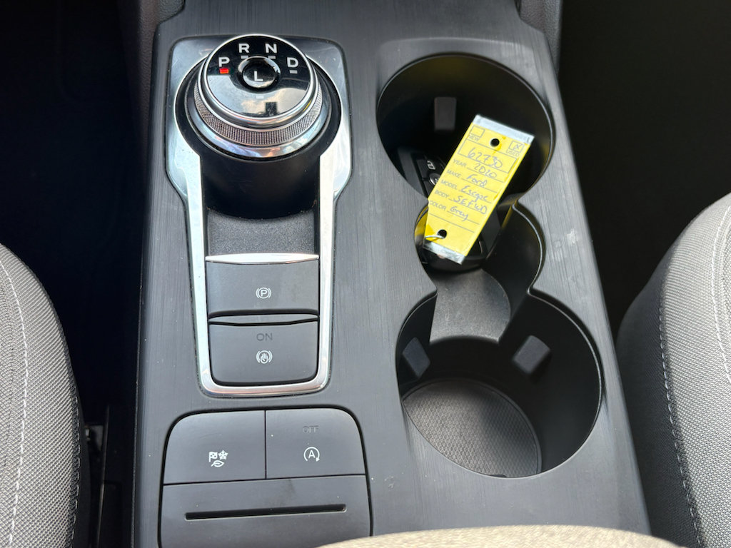 Used 2020 Ford Escape SE FWD image 19