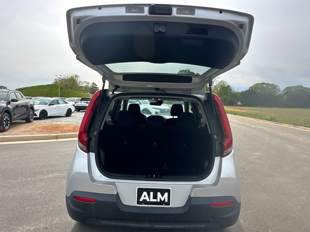 Used 2020 Kia Soul S image 16
