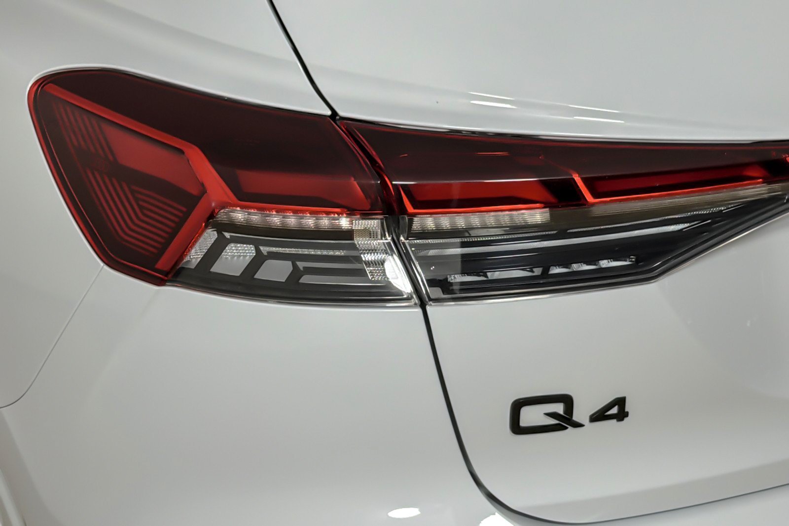 Certified 2023 Audi Q4 e-tron Premium Plus w/ Premium Plus AWD/4WD image 26