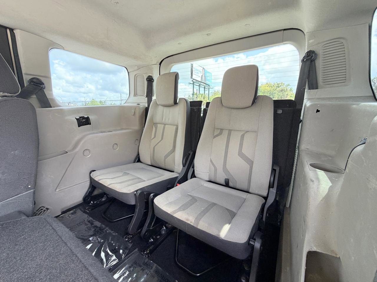 Used 2014 Ford Transit Connect XLT image 9