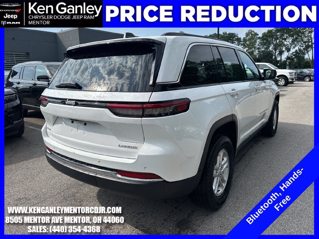 Used 2025 Jeep Grand Cherokee Laredo AWD/4WD image 10