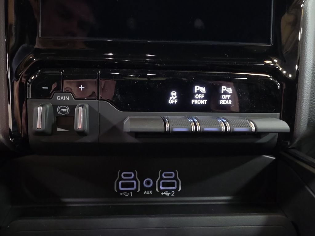 New 2027 RAM 1500 Laramie w/ Night Edition AWD/4WD image 24