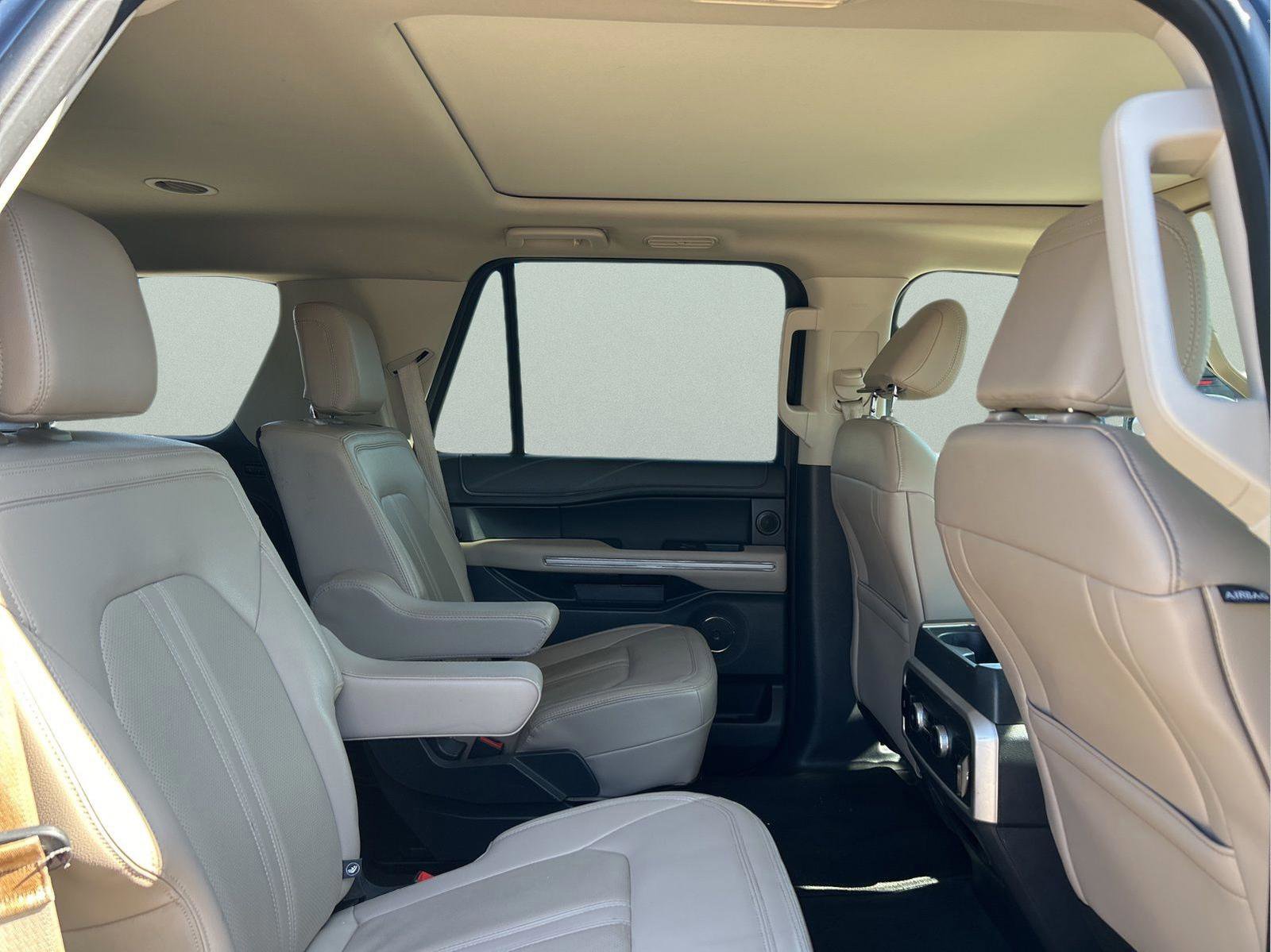 Used 2024 Ford Expedition Limited image 29